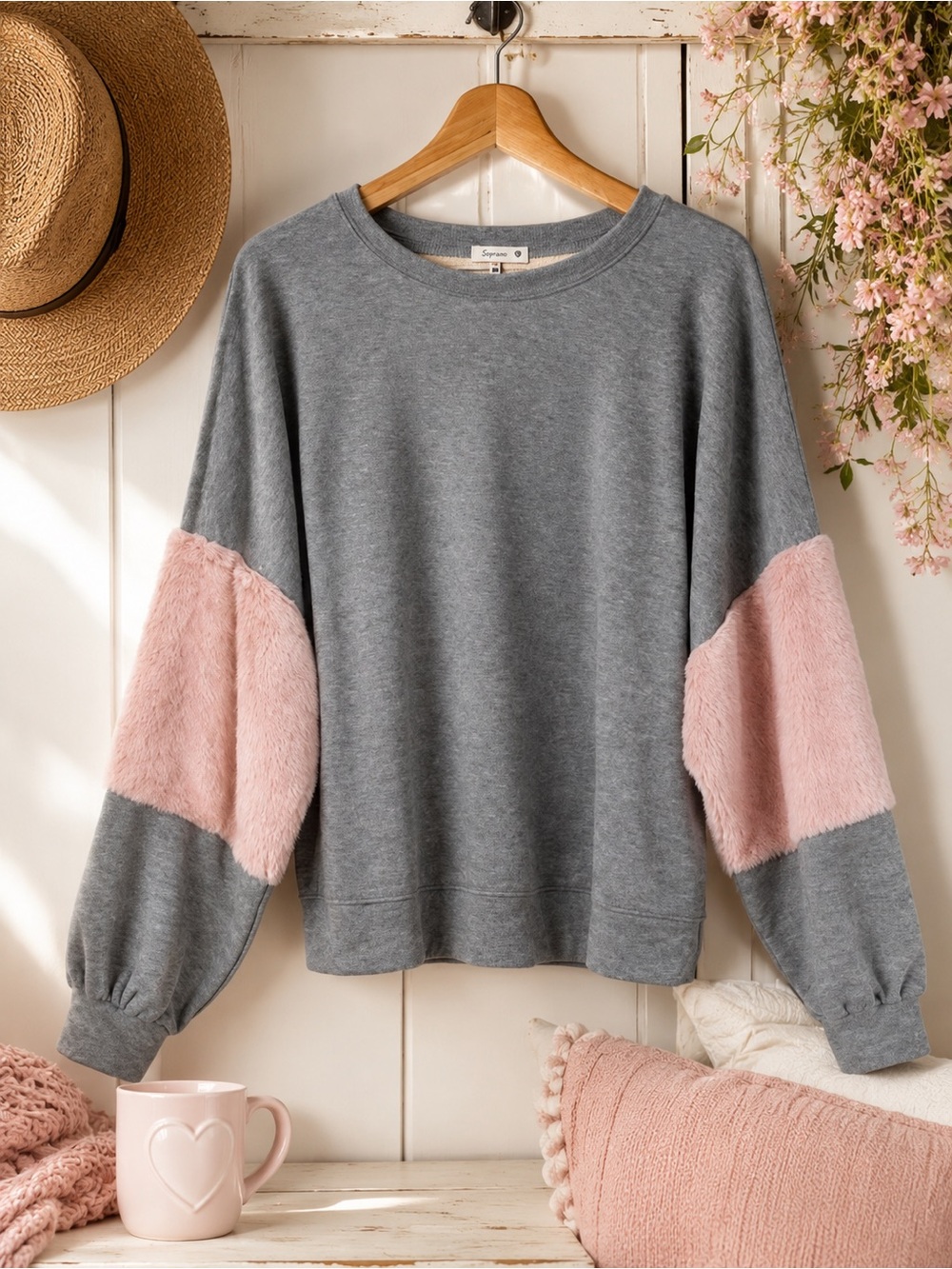 💖 Soprano Heather Gray + Blush Pink Faux Fur Sleeve Sweatshirt XL
